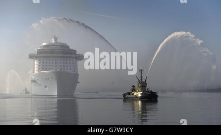 Hymne der Meere kommt in Southampton Stockfoto