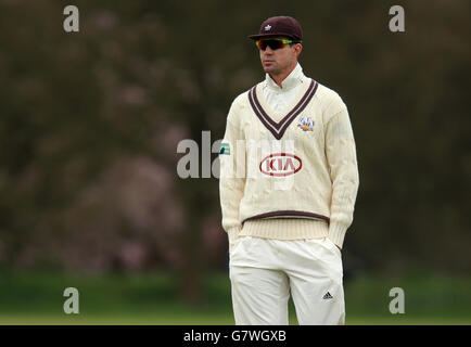 Cricket - nicht-First Class 3 Day Match - Oxford MCCU gegen Surrey - Tag zwei - The Parks. Kevin Pietersen von Surrey am zweiten Tag des 3-tägigen Non-First Class-Spiels in den Parks, Oxford. Stockfoto