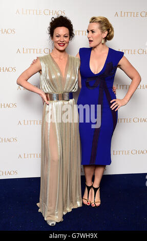 Helen McCrory und Kate Winslet bei der UK-Premiere des Films A Little Chaos im Odeon Kensington, London. DRÜCKEN Sie VERBANDSFOTO. Bilddatum: Montag, 13. April 2015. Bildnachweis sollte lauten: Ian West/PA Wire Stockfoto