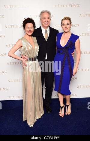 (Von links nach rechts) Helen McCrory, Alan Rickman und Kate Winslet bei der UK-Premiere des Films A Little Chaos im Odeon Kensington, London. DRÜCKEN SIE VERBANDSFOTO. Bilddatum: Montag, 13. April 2015. Das Foto sollte lauten: Ian West/PA Wire Stockfoto