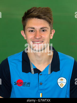 Cricket - Derbyshire CCC Media Day - 3aaa County Ground. Derbyshire's Greg Cork posiert für sein Headshot-Foto Stockfoto