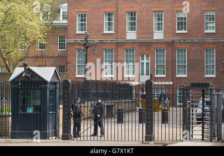 Allgemeiner Blick auf den hinteren Eingang zur Downing Street in Westminster, London, da Pressefotografen ihre Wut über ein Verbot geäußert haben, aus Gründen der Privatsphäre Nachrichtenfotos von öffentlichem Interesse am hinteren Eingang zur Downing Street zu machen. Stockfoto