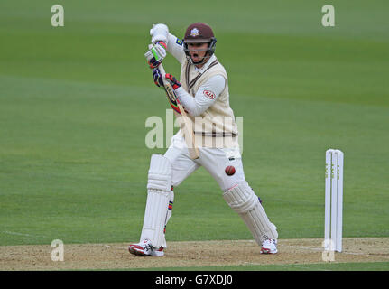 Cricket - LV= County Championship - Division Two - Surrey gegen Essex - The Kia Oval. Steven Davies von Surrey im Kampf gegen Essex. Stockfoto