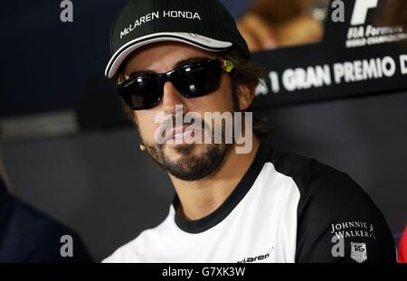 Formel 1 - großer Preis von Spanien - Paddock Day - Circuit de Barcelona-Catalunya. Fernando Alonso von McLaren beim Fahrerlager-Tag auf dem Circuit de Barcelona-Catalunya in Barcelona, Spanien. Stockfoto