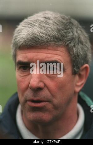 International Soccer - Nordirland / Portugal. Bryan Hamilton, Manager Für Nordirland Stockfoto