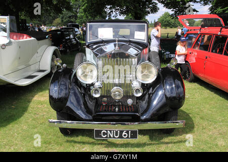 Rolls-Royce 20/25 Sports Saloon (1935), Hanworth Classic Car Show, 26. Juni 2016. Bushy Park, Hampton Court, London Borough of Richmond, England, Großbritannien, Großbritannien, Europa. Vintage-, Classic- und amerikanische Fahrzeugausstellungen sowie Tanz- und Verkaufsstände der 40er und 50er Jahre. 8. Jahrestagung, um Spenden für Shooting Star Chase Kinderhospiz zu sammeln. Kredit: Ian Bottle / Alamy Live News Stockfoto