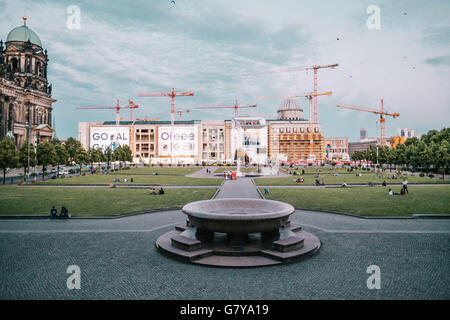 Berlin, Deutschland. 27. Juni 2016. Der Bau des Berliner Stadtschlosses, 28. Juni 2016. Foto: picture Alliance/Robert Schlesinger | weltweite Nutzung/Dpa/Alamy Live-Nachrichten Stockfoto