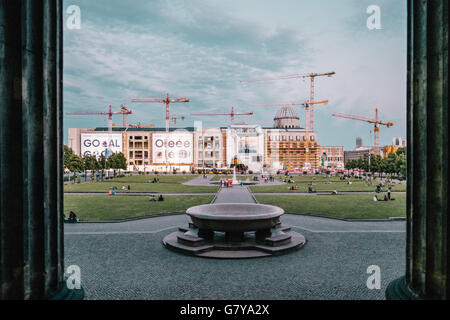 Berlin, Deutschland. 27. Juni 2016. Der Bau des Berliner Stadtschlosses, 28. Juni 2016. Foto: picture Alliance/Robert Schlesinger | weltweite Nutzung/Dpa/Alamy Live-Nachrichten Stockfoto