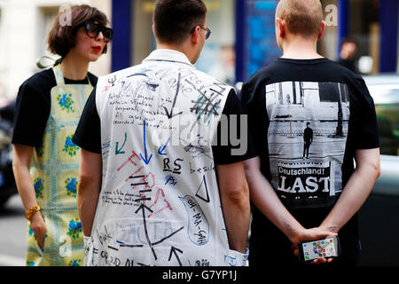 Streetstyle, Paris Fashion Woche Männer s/s 2017 Stockfoto