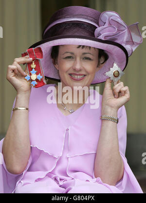 Königliche Investitur - Buckingham Palace Stockfoto