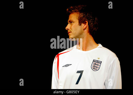 Fußball - England Kit Launch - Lowry Hotel. Der englische David Beckham trägt das neue England-Trikot Stockfoto