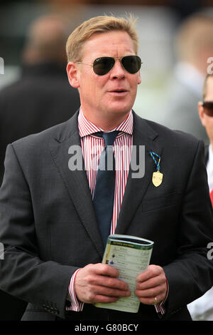 Pferderennen - 2015 Dante Festival - Tattersalls Musidora Stakes - York Racecourse. Tom Dascombe, Trainer Stockfoto