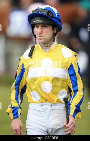 Pferderennen - 2015 Dante Festival - Tattersalls Musidora Stakes - York Racecourse. Robert Winston, Jockey Stockfoto