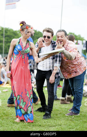 Festivalbesucher beim Common People Festival, Southampton Common in Southampton Stockfoto