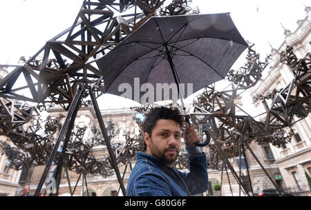 Conrad Shawcross Installation enthüllt Stockfoto