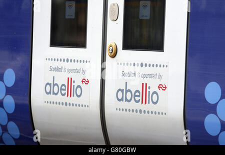 Ein ScotRail-Zug von Abellio am Glasgow Central Station in Schottland. Stockfoto
