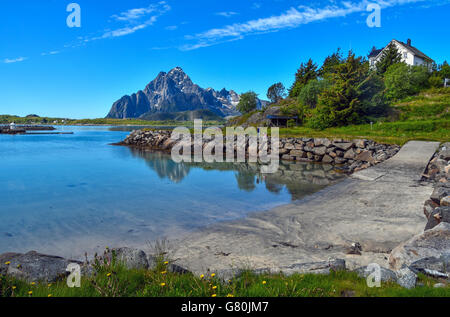 Vagakallen Berg von Lofoten Vågakallen, Ørsvågvær, Orsvagvaer, Arktis Norwegen, Lofoten-Inseln gesehen Stockfoto