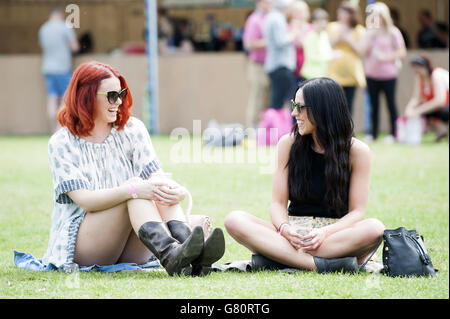 Festivalbesucher beim Common People Festival, Southampton Common in Southampton Stockfoto