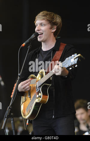 George Ezra beim Radio 1 Big Weekend, das im Earlham Park, Norwich, stattfand. Stockfoto