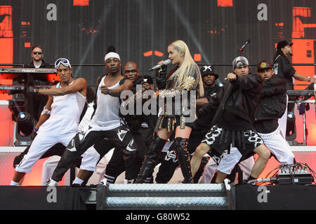 Rita Ora während des Radio 1 Big Weekend, in Earlham Park, Norwich statt. Stockfoto