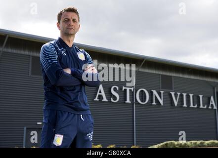 Aston Villa Manager Tim Sherwood posiert für den Fotografen während eines Medientages im Bodymoor Heath Training Ground, Birmingham. Stockfoto