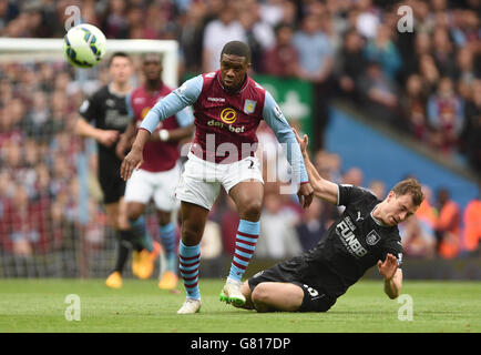 Fußball - Barclays Premier League - Aston Villa V Burnley - Villa Park Stockfoto