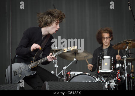 Wels und die Bottlemen treten beim Radio 1 Big Weekend auf, das im Earlham Park, Norwich, stattfindet. Stockfoto