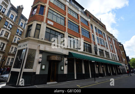 Prominente Treffpunkte, London. Allgemeine Ansicht des 'The Ivy' im Zentrum von London. Stockfoto