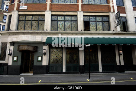 Prominente Treffpunkte, London. Allgemeine Ansicht des 'The Ivy' im Zentrum von London. Stockfoto