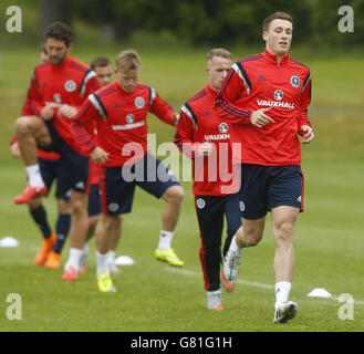 Fußball - internationale Freundschaftsspiele - Schottland V Katar - Schottland-Training und Pressekonferenz - Mar Hall Stockfoto