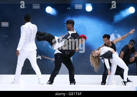 EXKLUSIVE Jason Derulo tritt auf der Bühne während Capital FM's Summertime Ball im Wembley Stadium, London. Stockfoto