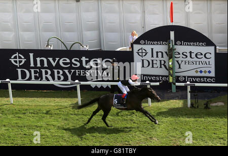 Horse Racing - 2015 Investec Derby Festival - Derby Day - Epsom Racecourse Stockfoto