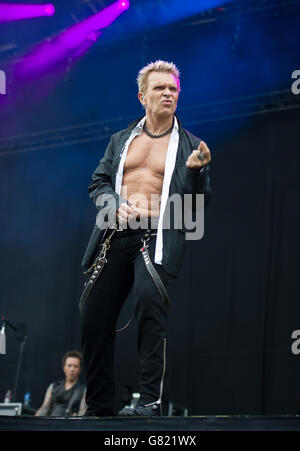 Download Festival 2015 - Tag Drei - Donington Park. Billy Idol live auf der Bühne am 3. Tag des Download Festivals am 14 2015. Juni im Donnington Park, Großbritannien Stockfoto