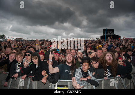 Download Festival 2015 - Tag Drei - Donington Park. Festivalbesucher am 3. Tag des Download Festivals am 14. Juni 2015 im Donnington Park, Großbritannien Stockfoto