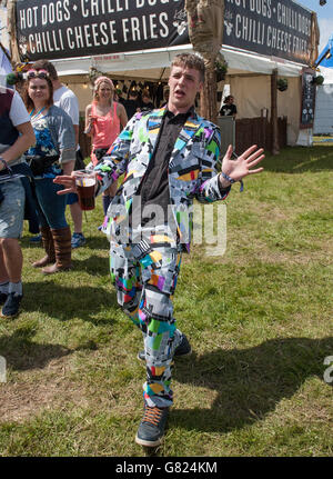 Festivalbesucher am 1. Tag des Parklife Festivals am 06 2015. Juni im Heaton Park Manchester, Großbritannien Stockfoto