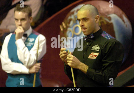 Snooker - Embassy World Championship 2005 - zweite Runde - Ronnie O'Sullivan V Allister Carter - The Crucible Stockfoto