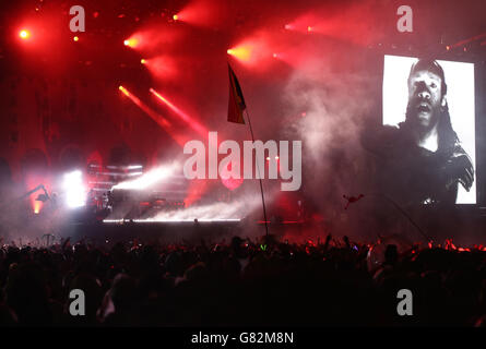 The Prodigy tritt auf der Hauptbühne beim Isle of Wight Festival in Seaclose Park, Newport, Isle of Wight auf. Stockfoto