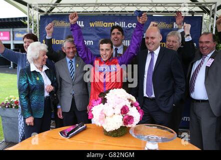 Horse Racing - Stobo Castle Ladies Day mit schottischen Sprint Cup - Musselburgh Rennbahn Stockfoto