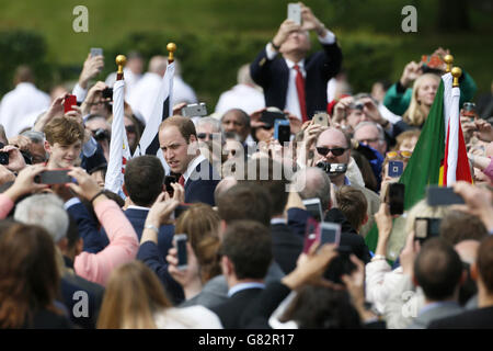 Der Herzog von Cambridge nimmt an einer Magna Carta Gedenkveranstaltung zum 800. Jahrestag im Magna Carta Memorial in Runnymede, in der Nähe von Egham, Surrey, Teil. Stockfoto