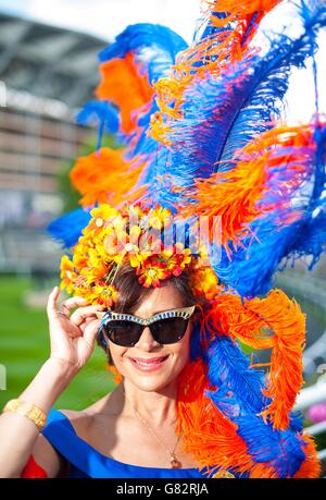 Rennfahrerin Ines Hernandez Tallaj während des ersten Tages des Royal Ascot Meetings 2015 auf der Ascot Racecourse, Berkshire. Stockfoto