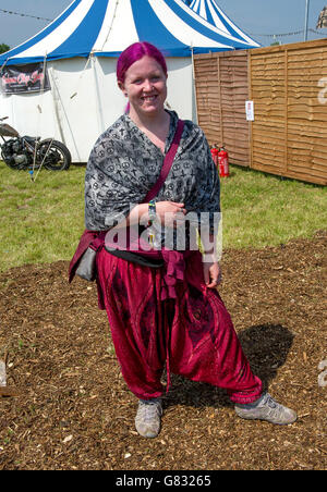 Download Festival 2015 - Day One - Donington Park. Festivalbesucher am 1. Tag des Download Festivals am 12 2015. Juni im Donnington Park, Großbritannien Stockfoto