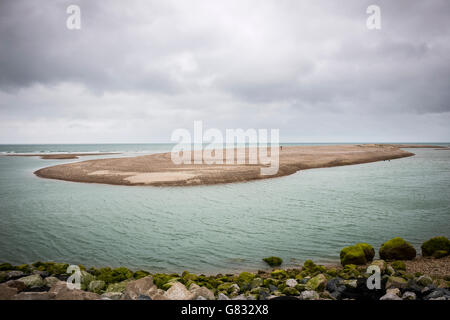 Die Schindel zu spucken, am Eingang zum Pagham Hafen in der Nähe von Chichester, West Sussex, UK Stockfoto