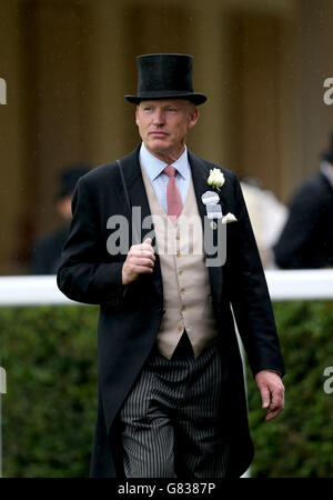 Trainer John Gosden während des fünften Tages des Royal Ascot Meetings 2015 auf der Ascot Racecourse, Berkshire. Stockfoto