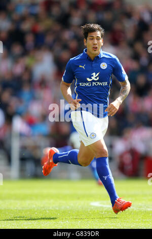 Fußball - Barclays Premier League - Sunderland / Leicester City - The Stadium of Light. Leonardo Ulloa, Leicester City. Stockfoto