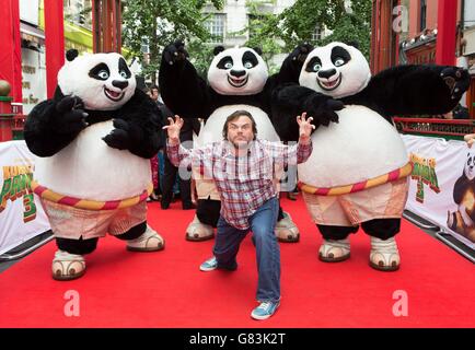 Jack Black bei einer Fotoannahme für Kung Fu Panda 3 in der Macclesfield Street, China Town, London. Stockfoto