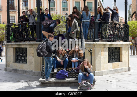 Schüler der Schule Schüler Tag Tagesausflug Bildungsreise Segovia Spanien Stockfoto