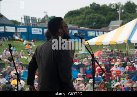 Sensationelle Royal-Lichter-Gospel-Gruppe auf dem Folk Festival 2015, Bangor, Maine Stockfoto