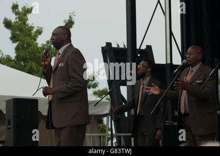 Sensationelle Royal-Lichter-Gospel-Gruppe auf dem Folk Festival 2015, Bangor, Maine Stockfoto