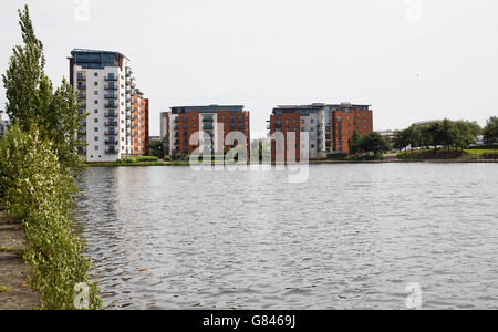 Ein Wohnblock in Cardiff Bay Cardiff Atlantic Wharf. Stockfoto