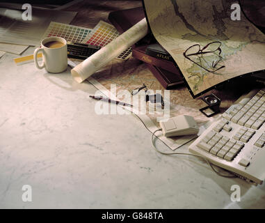 architektonische Designer Mapmaker Schreibtisch Stockfoto